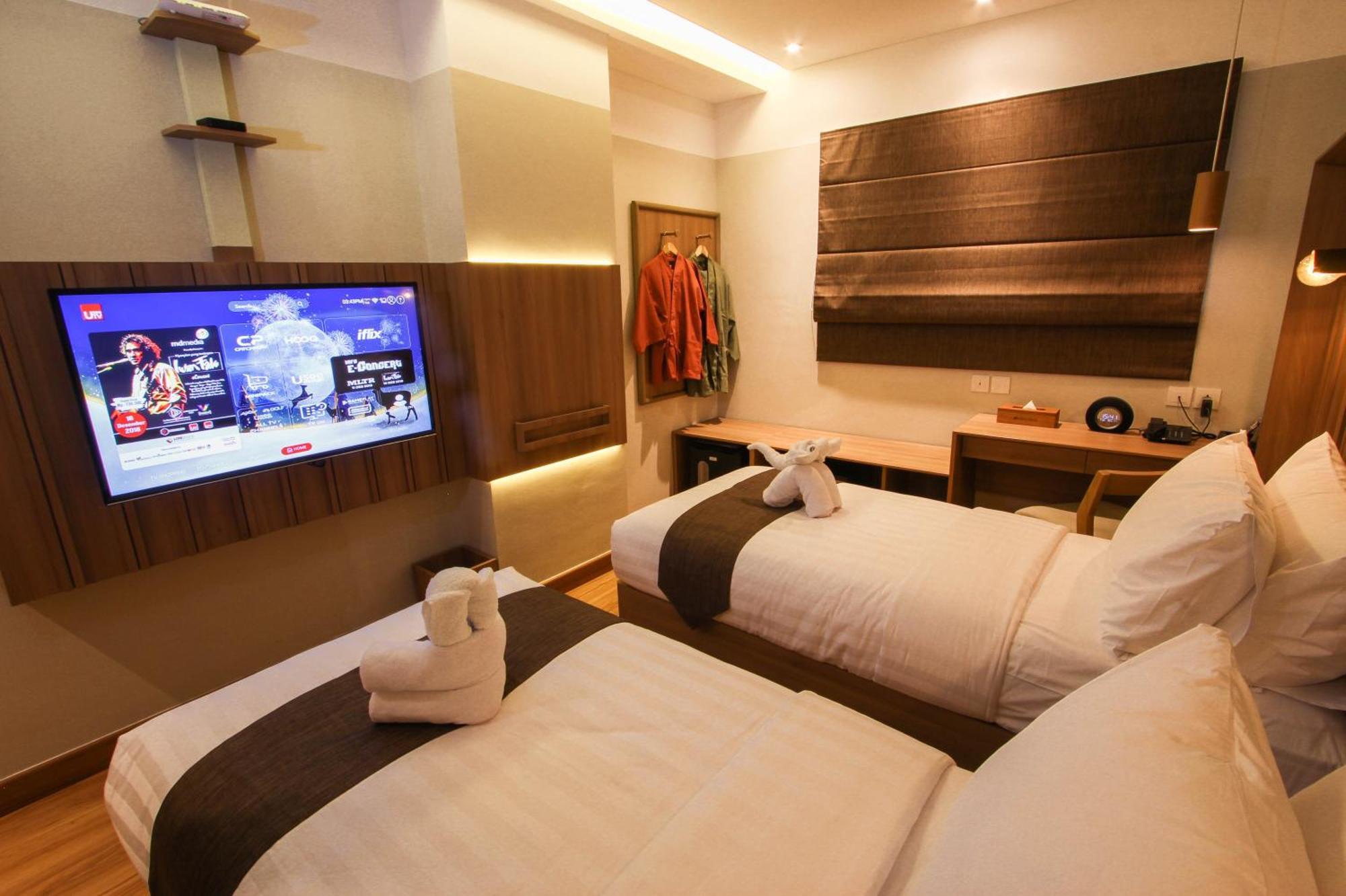 Kuretakeso Kemang Hotel Джакарта Екстер'єр фото