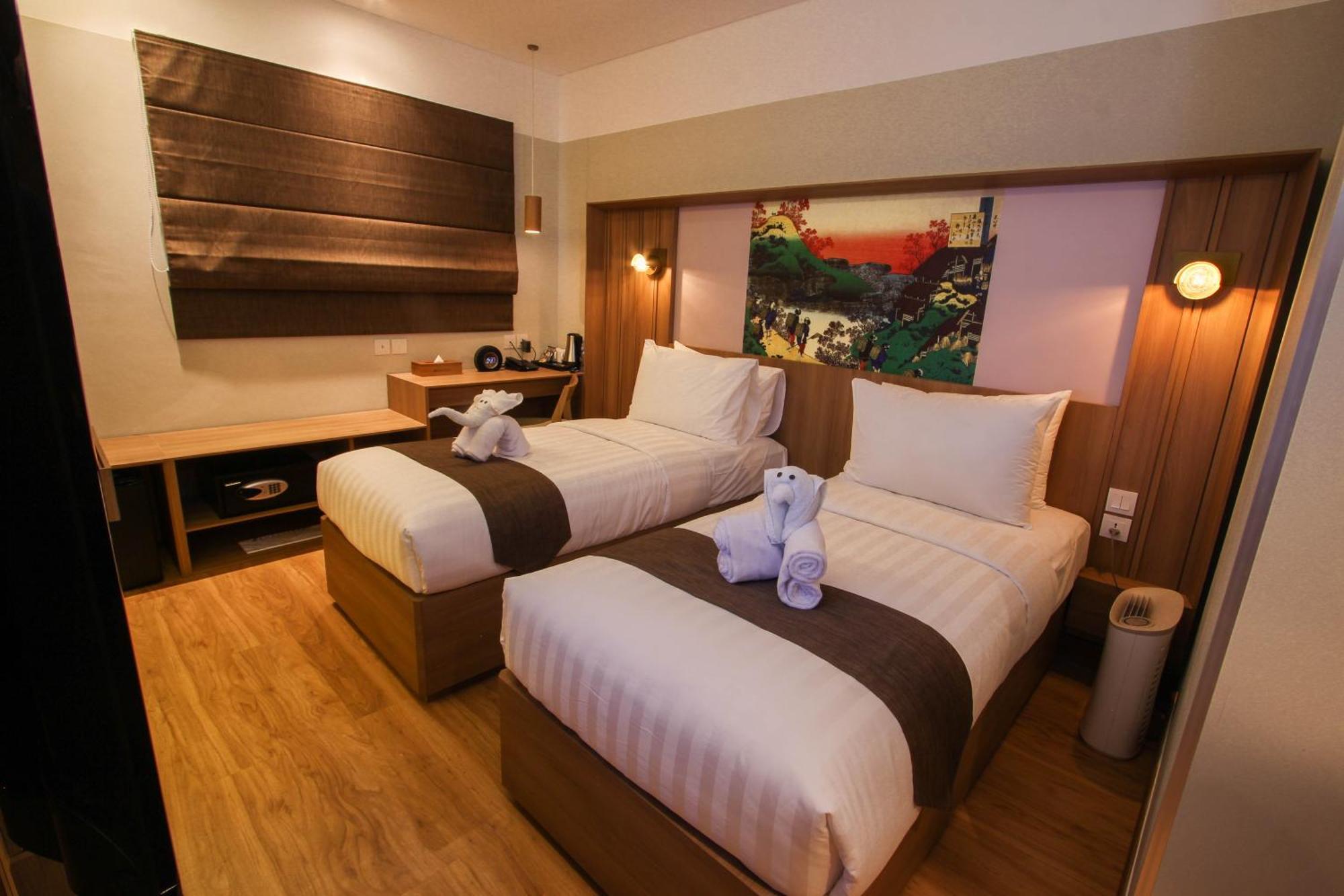 Kuretakeso Kemang Hotel Джакарта Екстер'єр фото