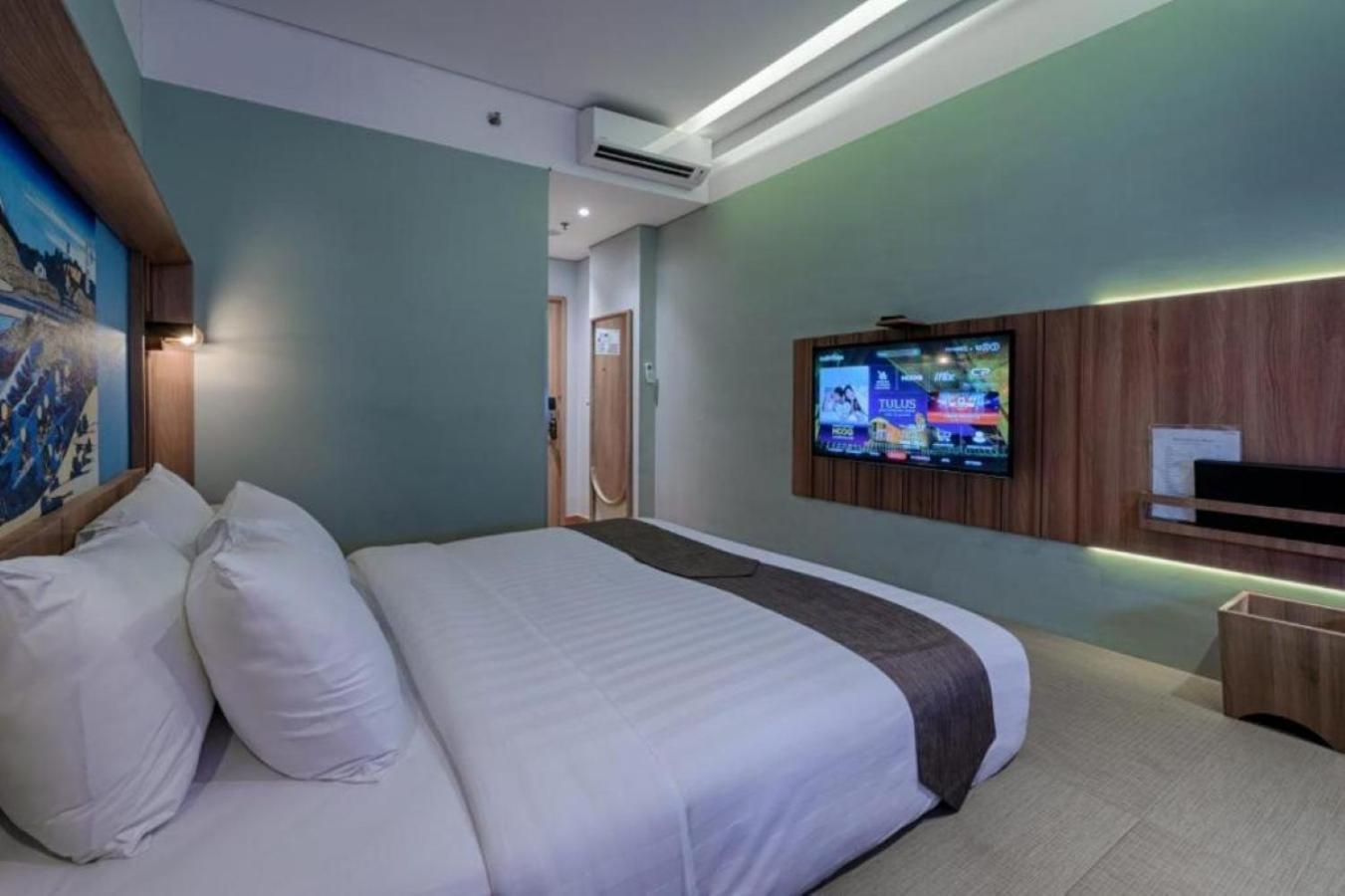 Kuretakeso Kemang Hotel Джакарта Екстер'єр фото