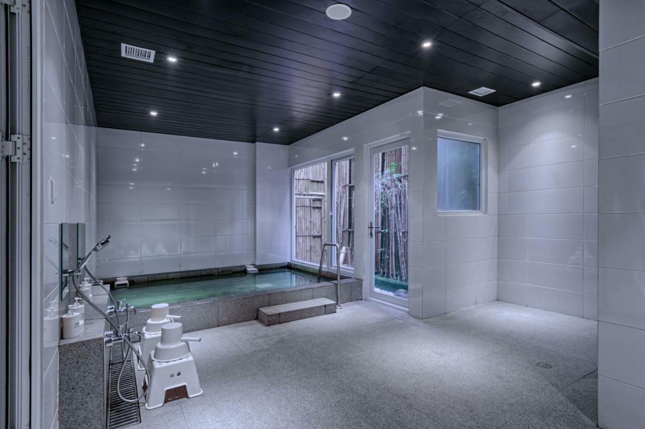 Kuretakeso Kemang Hotel Джакарта Екстер'єр фото
